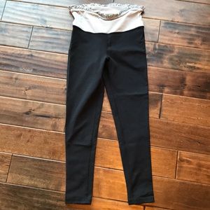 Albion fit leggings with ruffle stripe top size S